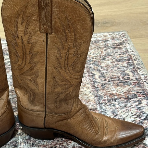 8.5 Lucchese tan Boots - Picture 6 of 10